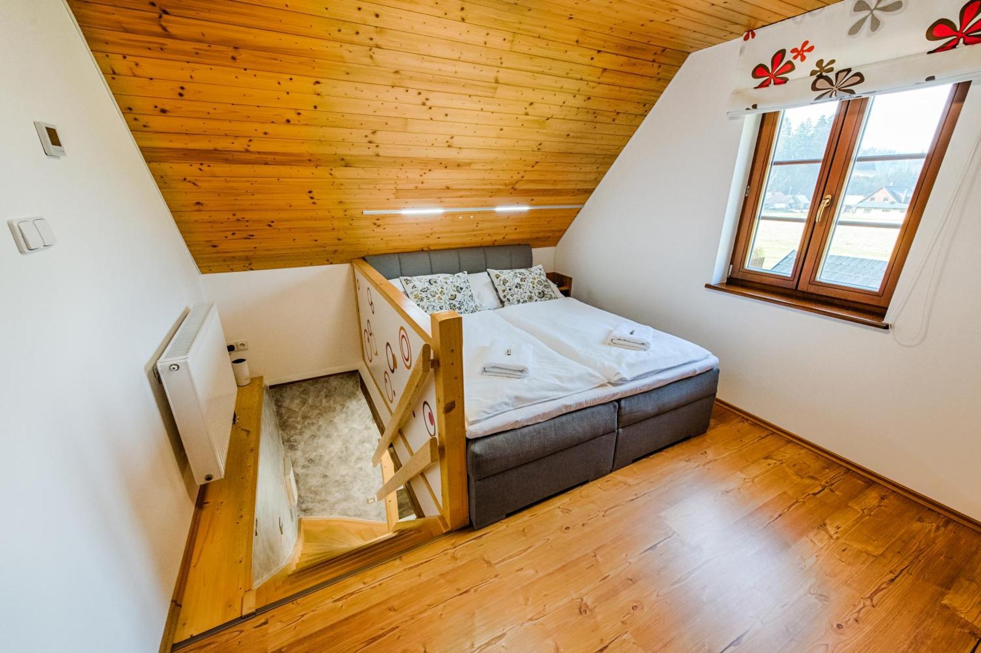 Valassky Dvur Velké Karlovice Extérieur photo