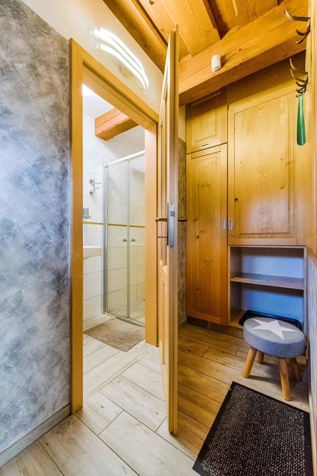 Valassky Dvur Velké Karlovice Extérieur photo