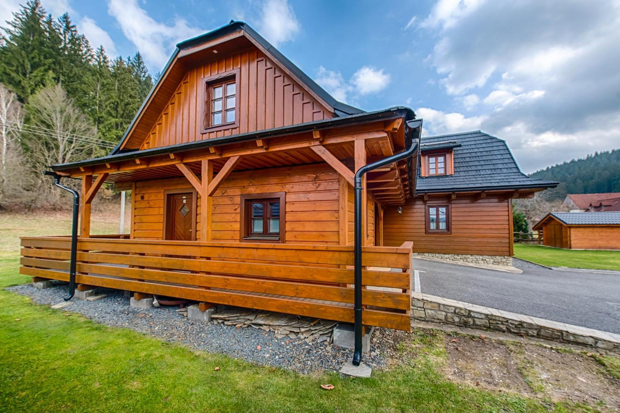 Valassky Dvur Velké Karlovice Extérieur photo
