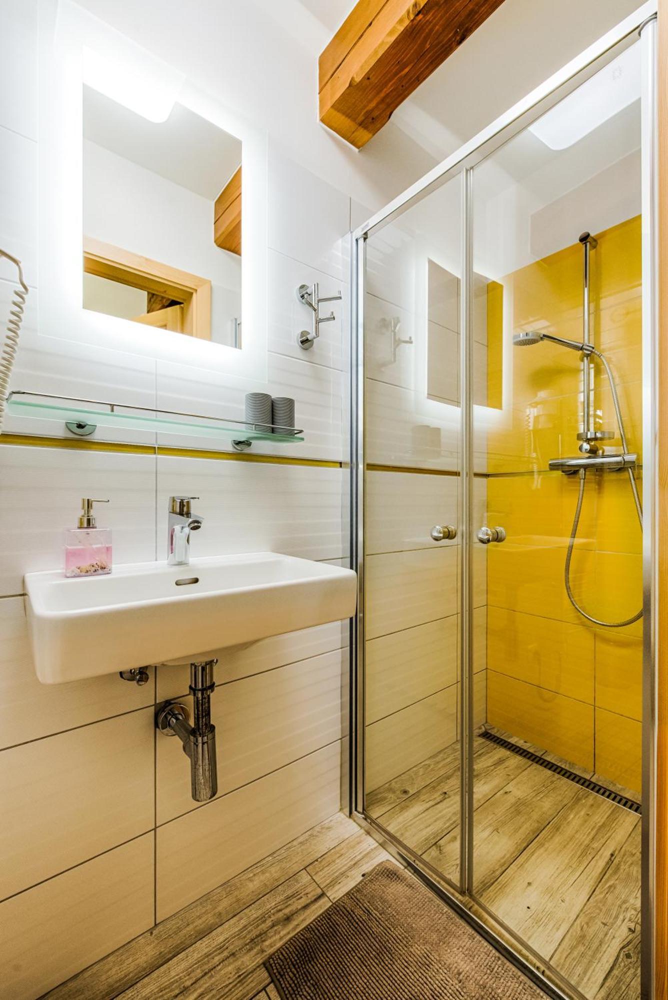 Valassky Dvur Velké Karlovice Extérieur photo