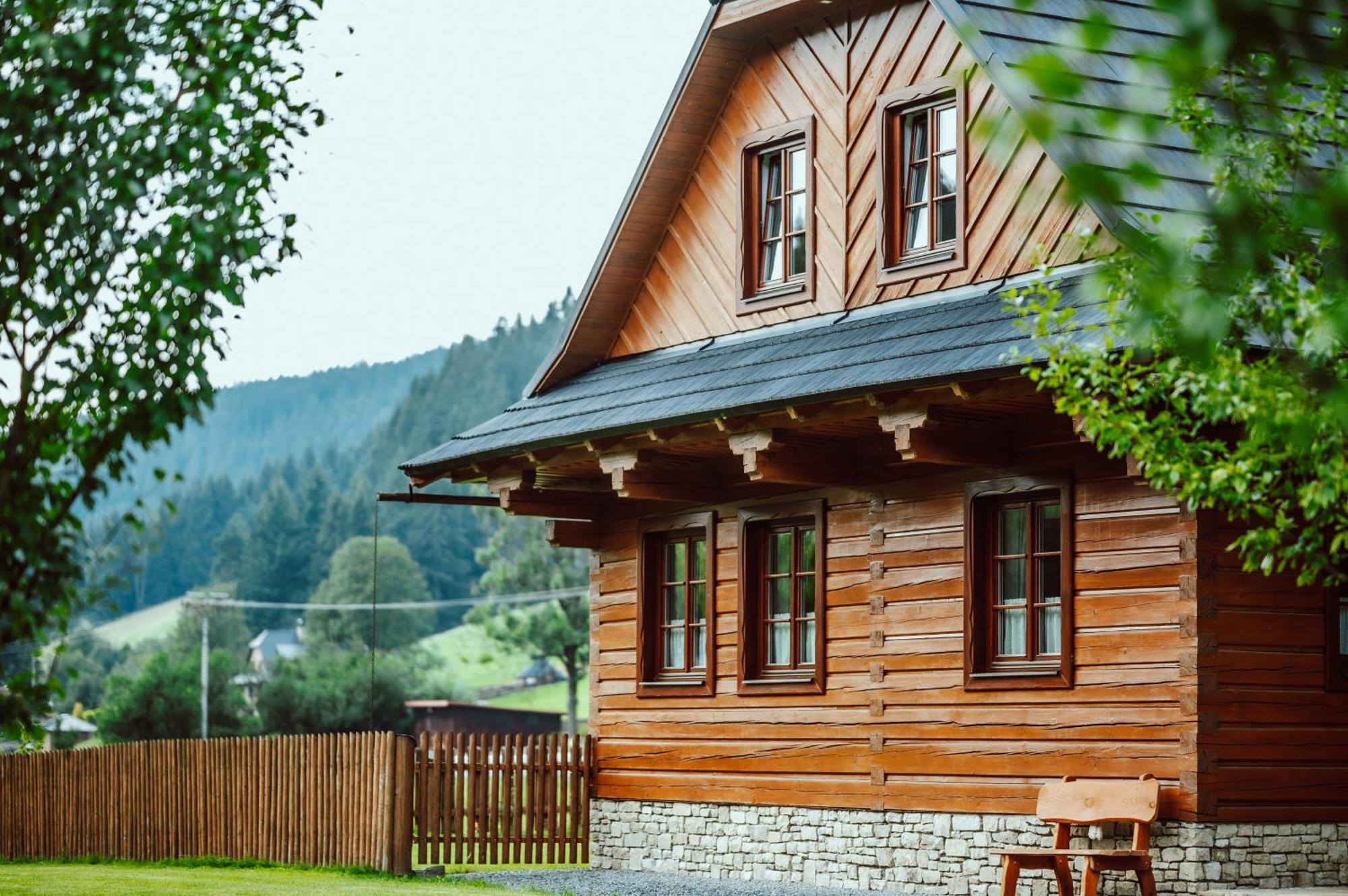 Valassky Dvur Velké Karlovice Extérieur photo