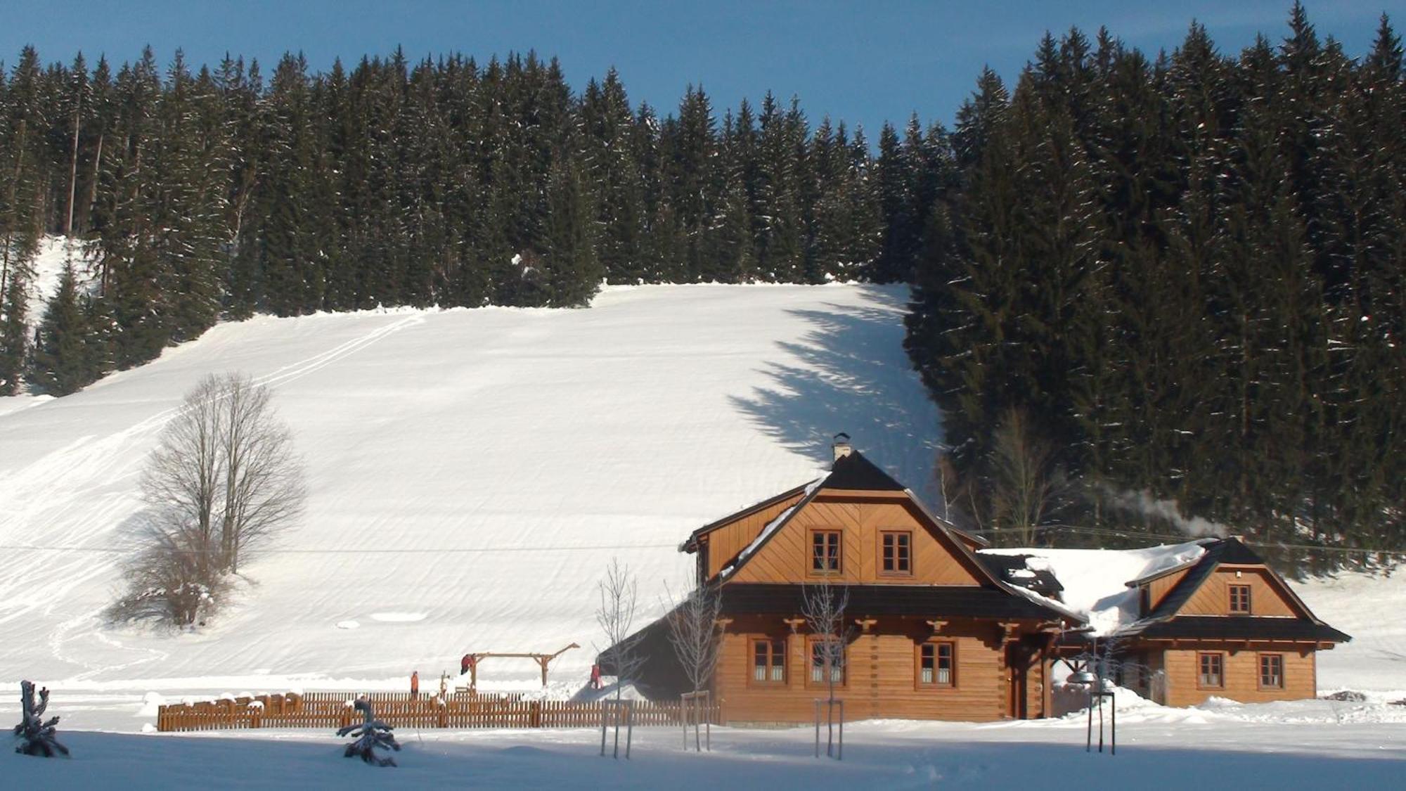Valassky Dvur Velké Karlovice Extérieur photo